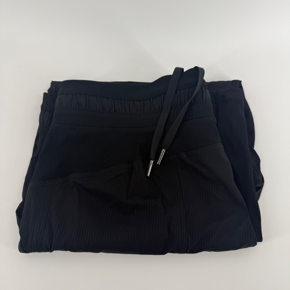 Lululemon Beyond the Studio Crop Jogger Black Ribbed Pants Size 12 LW6CDQS